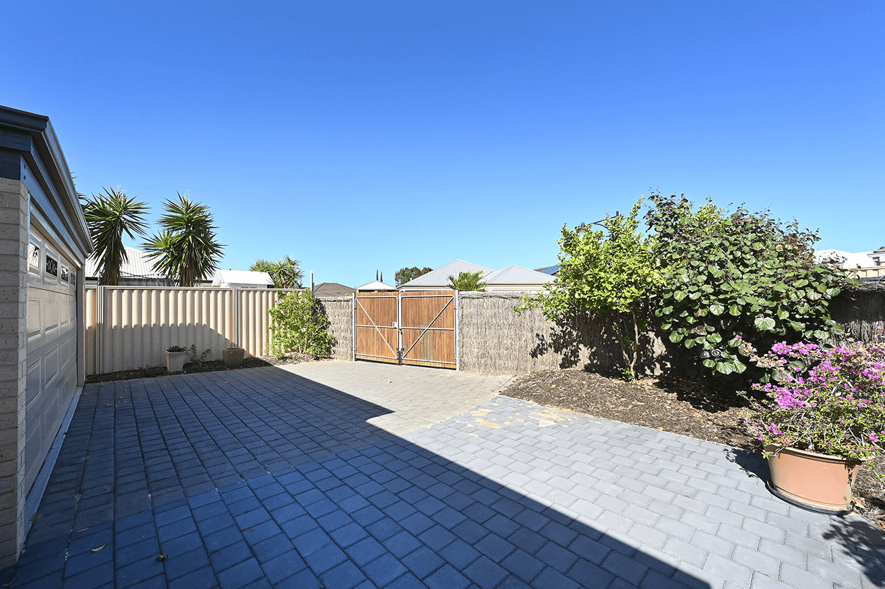 23 Exmouth Drive, Butler, WA 6036