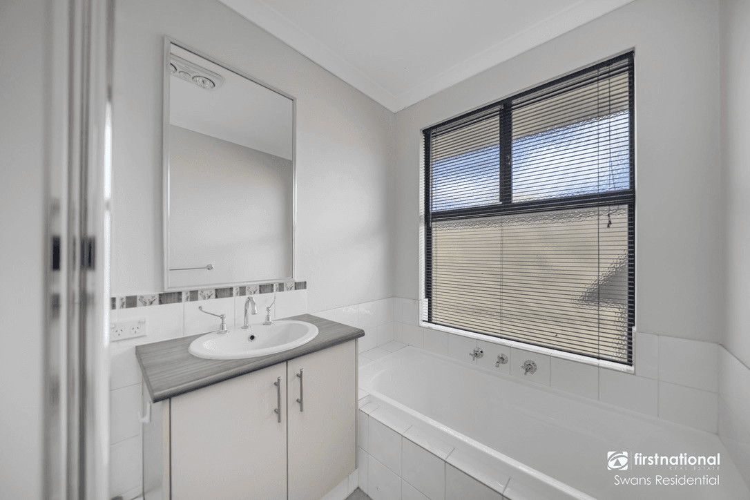 17 Solway Brace, ELLENBROOK, WA 6069