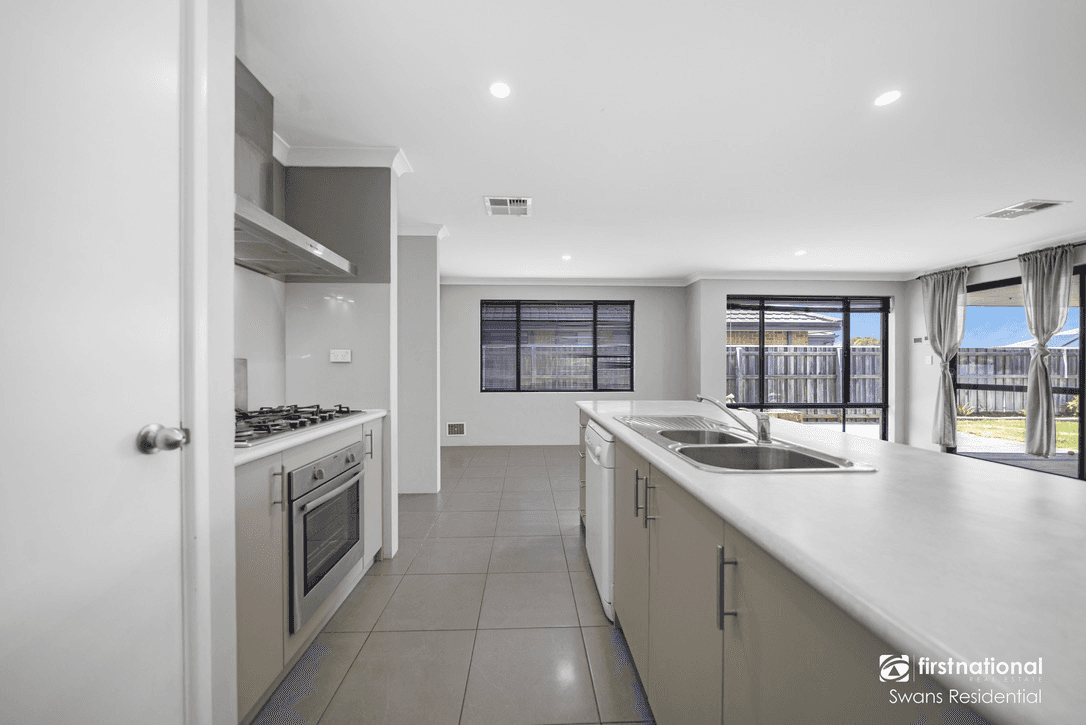 17 Solway Brace, ELLENBROOK, WA 6069