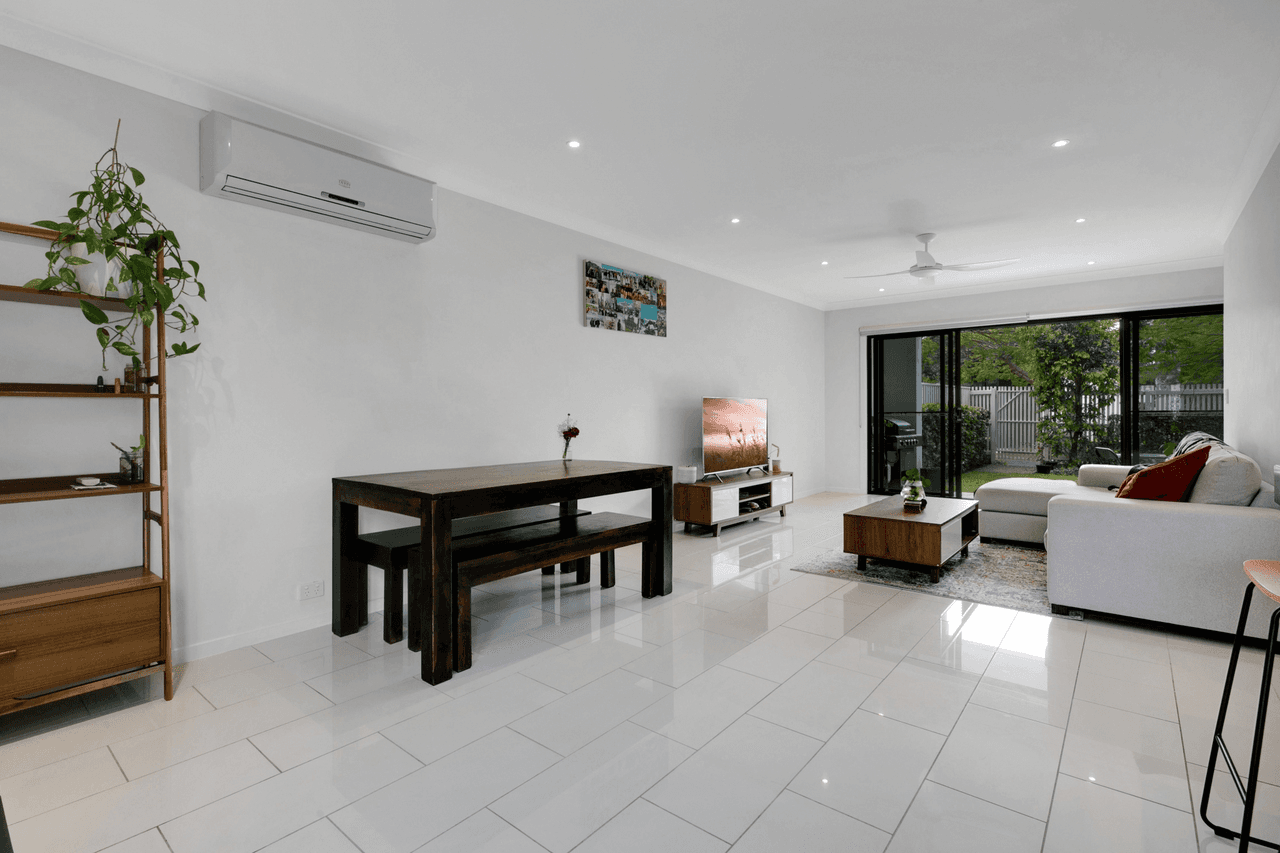 52 Peninsula Drive, ROBINA, QLD 4226