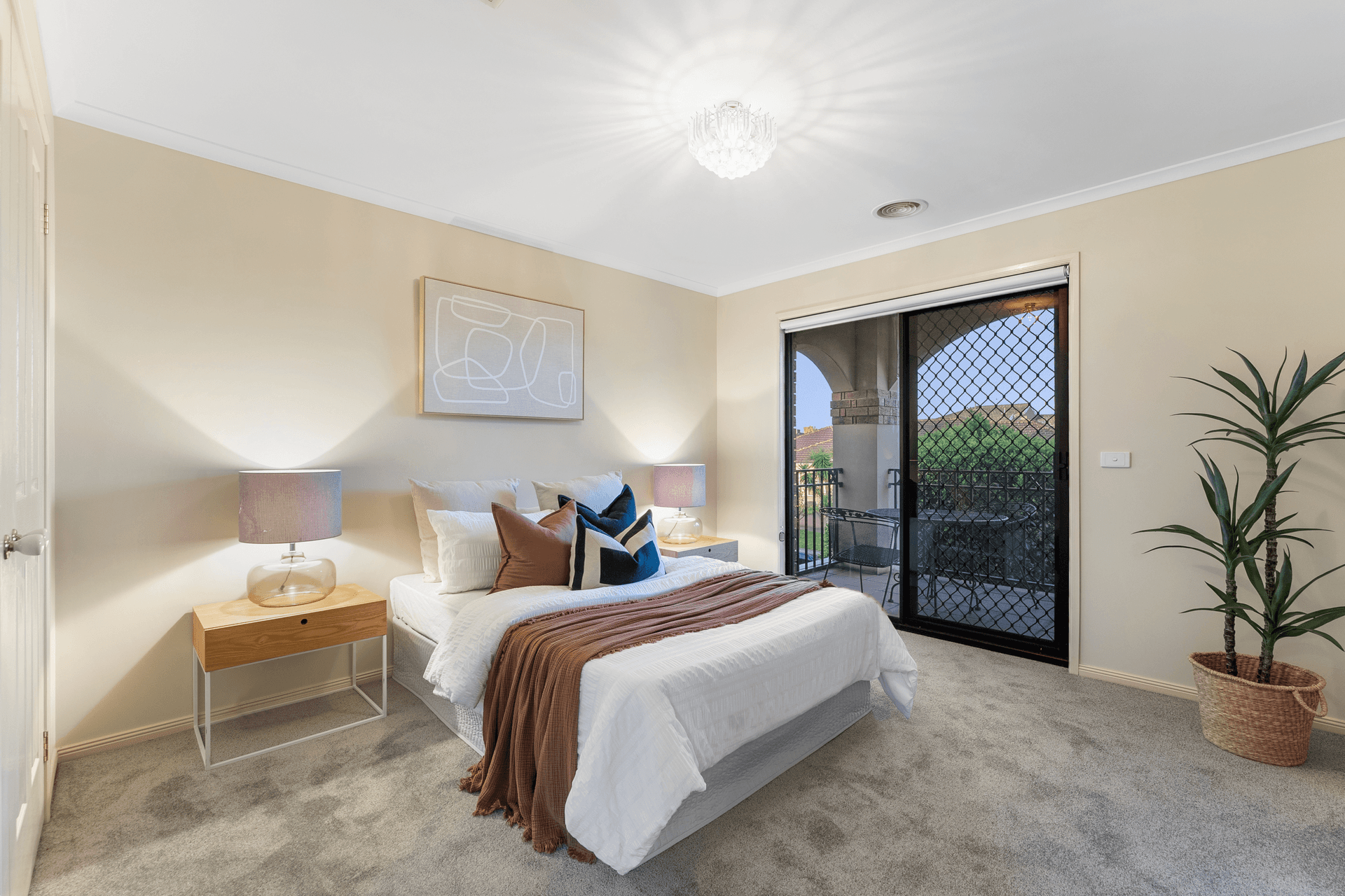 24 Blackman Crescent, Taylors Lakes, VIC 3038