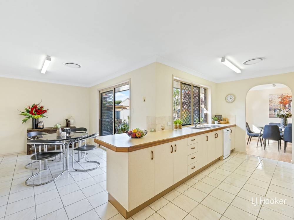 157 Hellawell Road, SUNNYBANK HILLS, QLD 4109