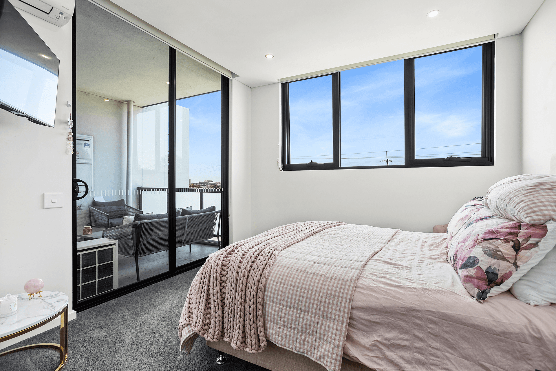 204/118 Gladstone Avenue, Coniston, NSW 2500