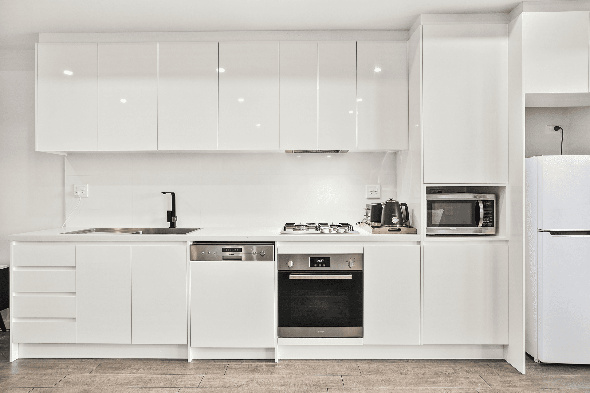 204/118 Gladstone Avenue, Coniston, NSW 2500