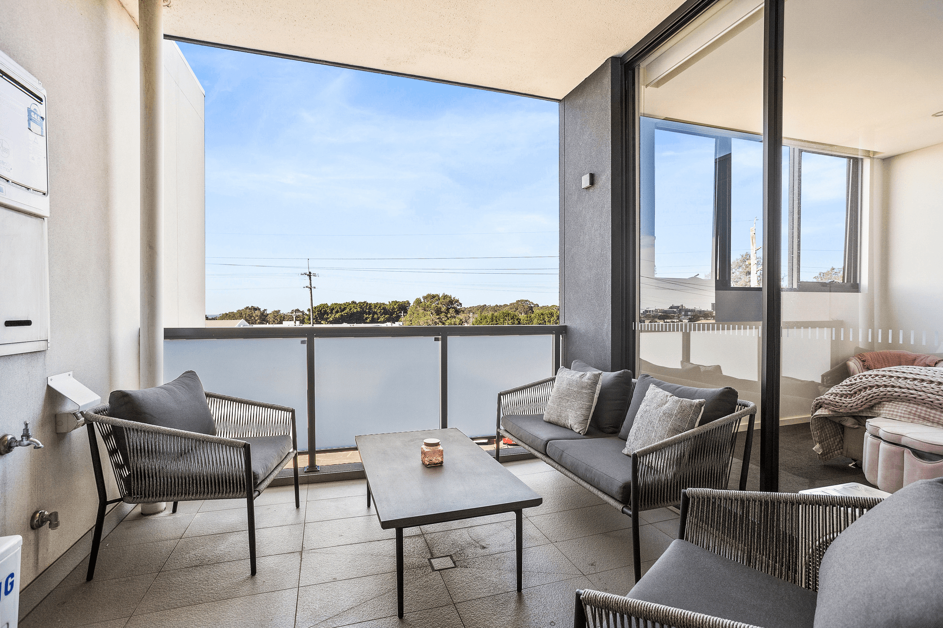 204/118 Gladstone Avenue, Coniston, NSW 2500
