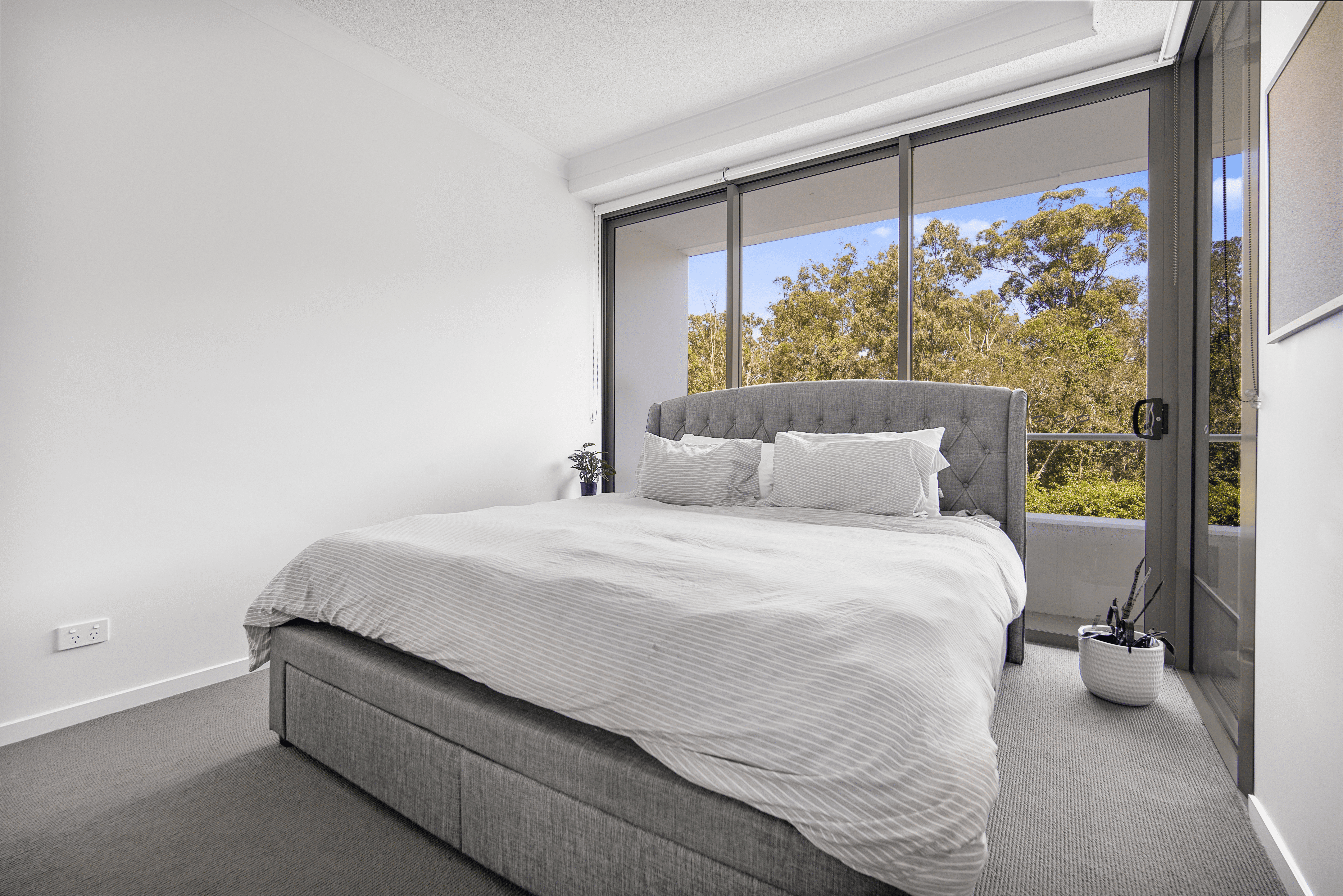 1220/397 Christine Avenue, VARSITY LAKES, QLD 4227