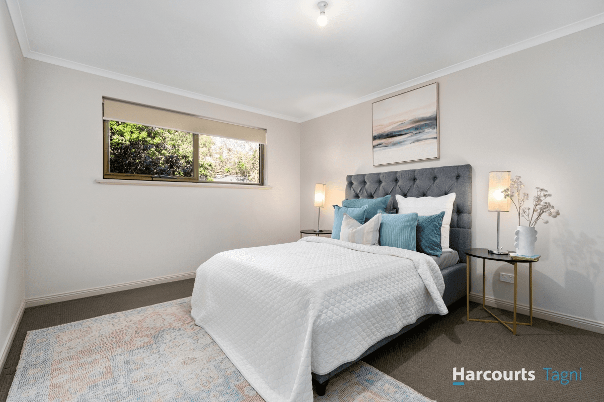 1/1 Peera Street, HALLETT COVE, SA 5158