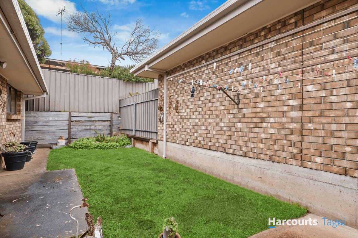 1/1 Peera Street, HALLETT COVE, SA 5158