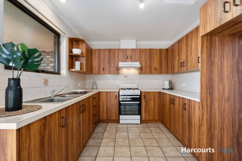 1/1 Peera Street, HALLETT COVE, SA 5158