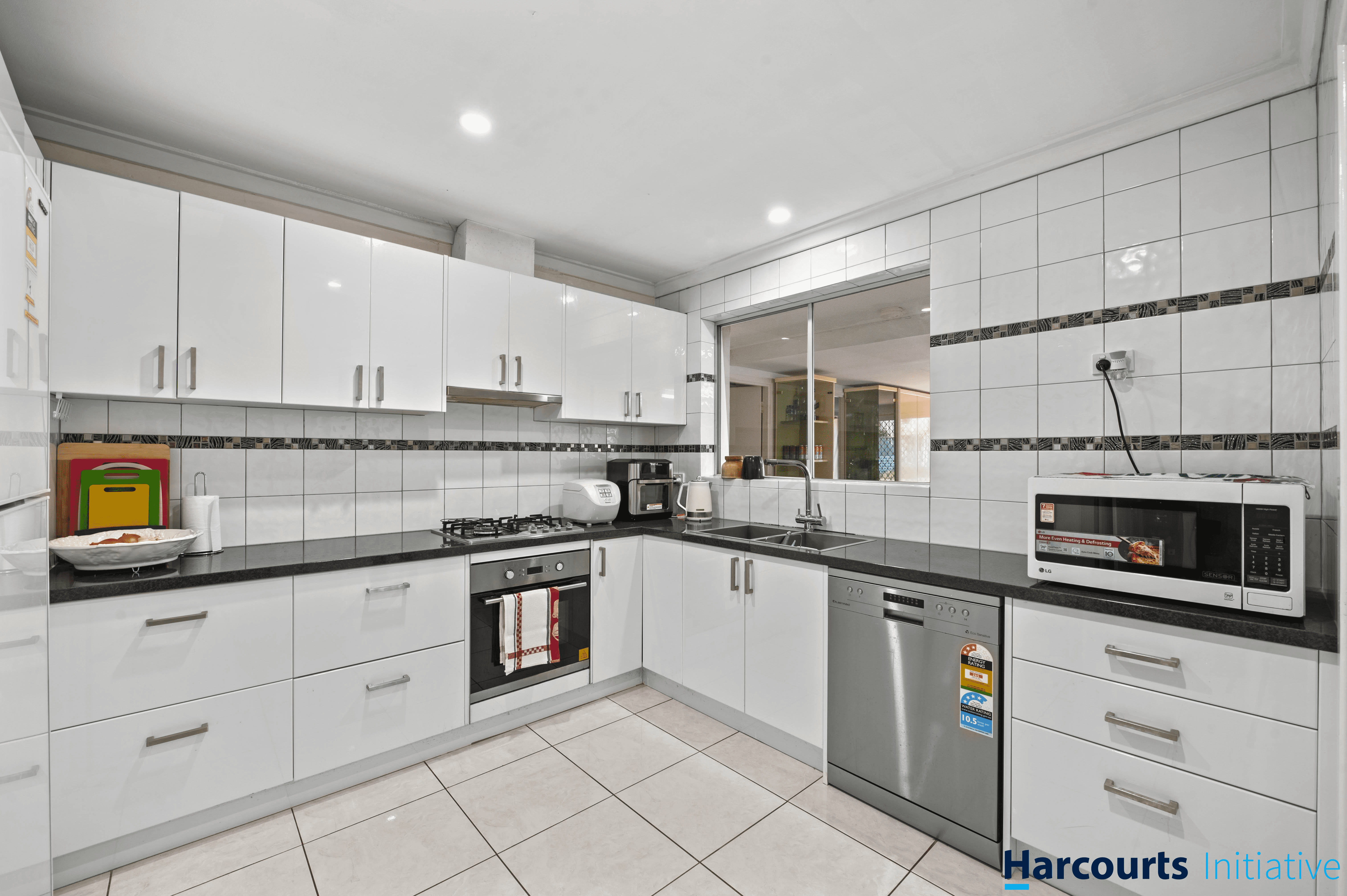 39 Nanovich Avenue, GIRRAWHEEN, WA 6064