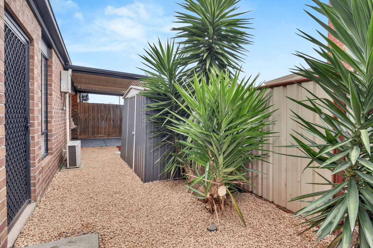 2/5 Latrobe Court, Craigieburn, VIC 3064