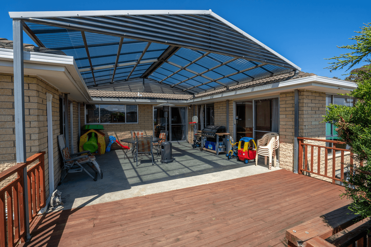 18 Honolulu Street, MIDWAY POINT, TAS 7171