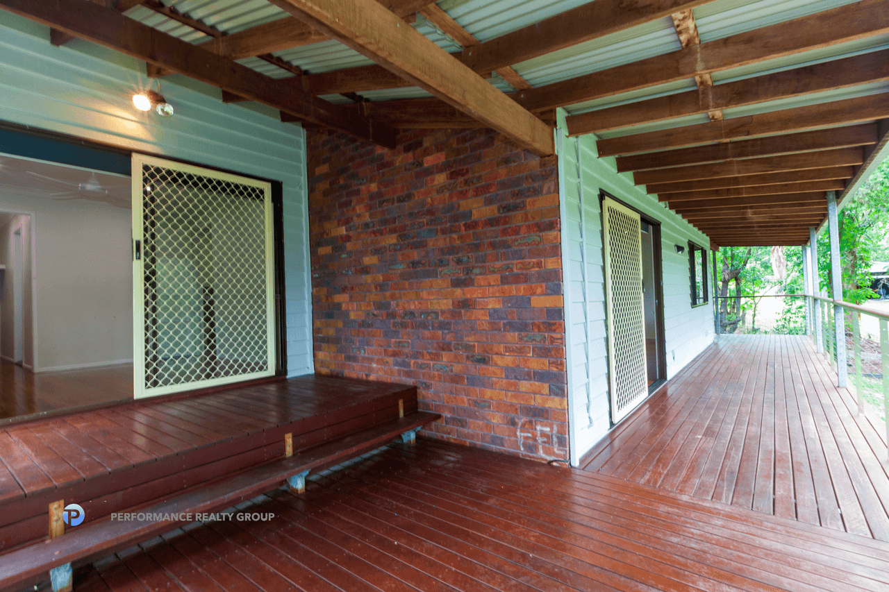 21 Wallaby Drive, MUDGEERABA, QLD 4213