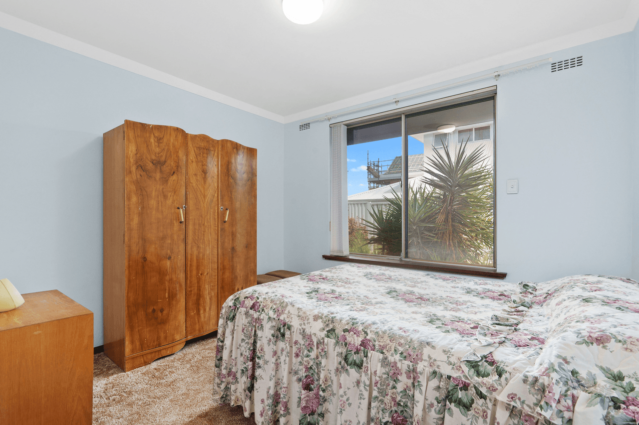 5 Ross Avenue, SORRENTO, WA 6020