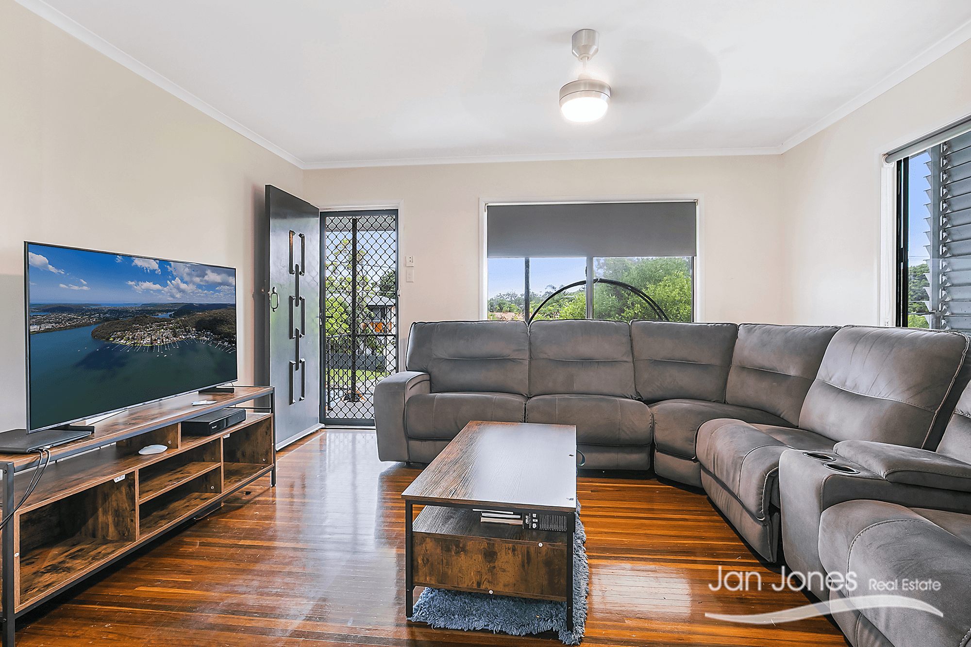 34 Alice St, Clontarf, QLD 4019