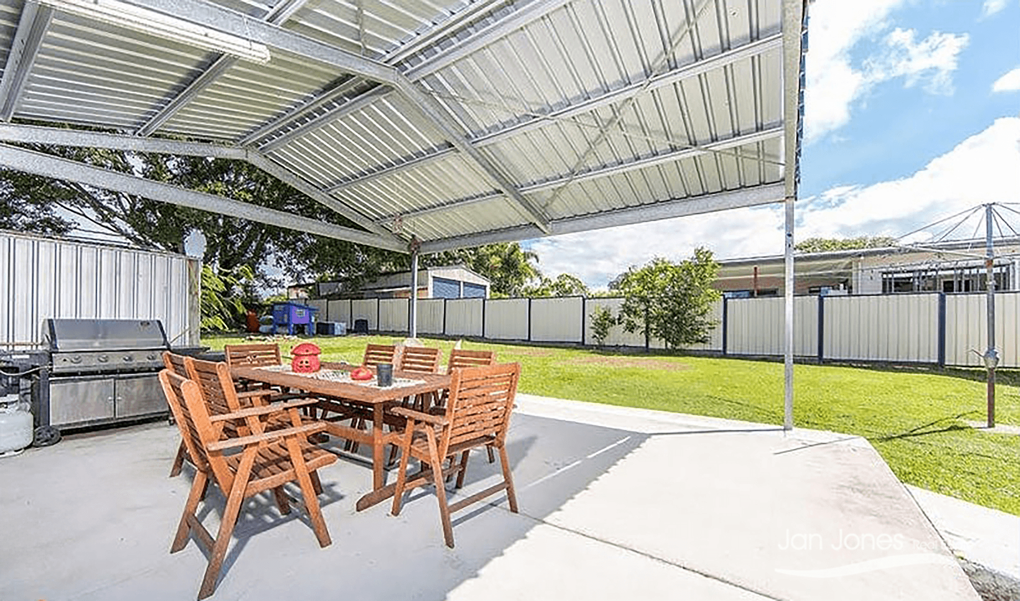 34 Alice St, Clontarf, QLD 4019