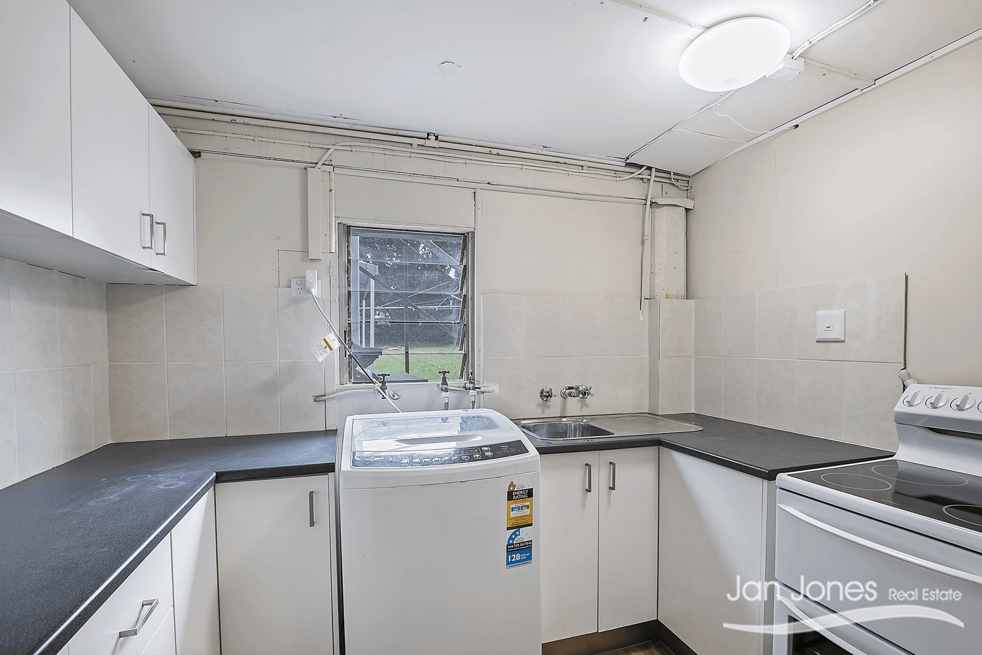 34 Alice St, Clontarf, QLD 4019