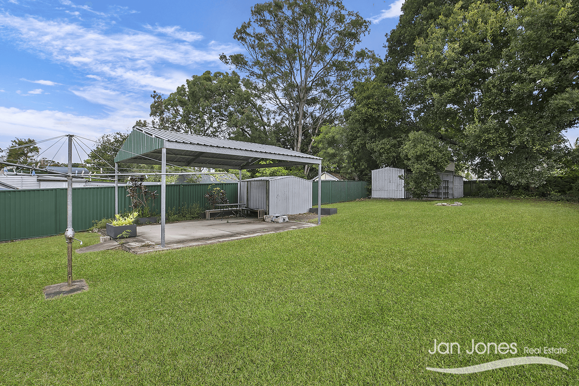 34 Alice St, Clontarf, QLD 4019