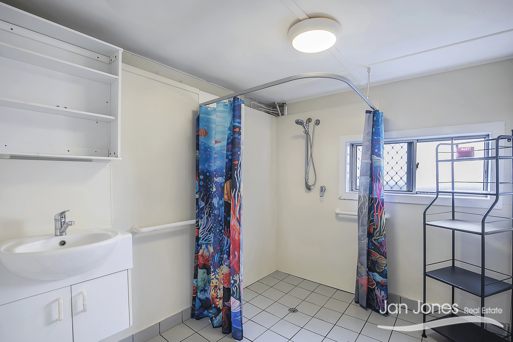 34 Alice St, Clontarf, QLD 4019