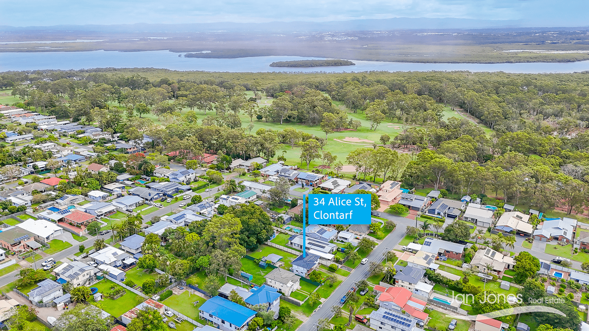 34 Alice St, Clontarf, QLD 4019