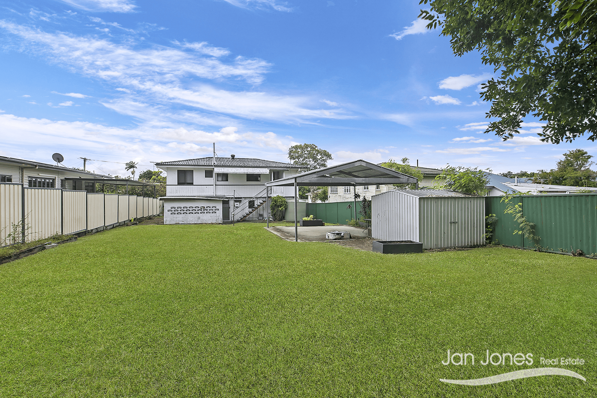 34 Alice St, Clontarf, QLD 4019