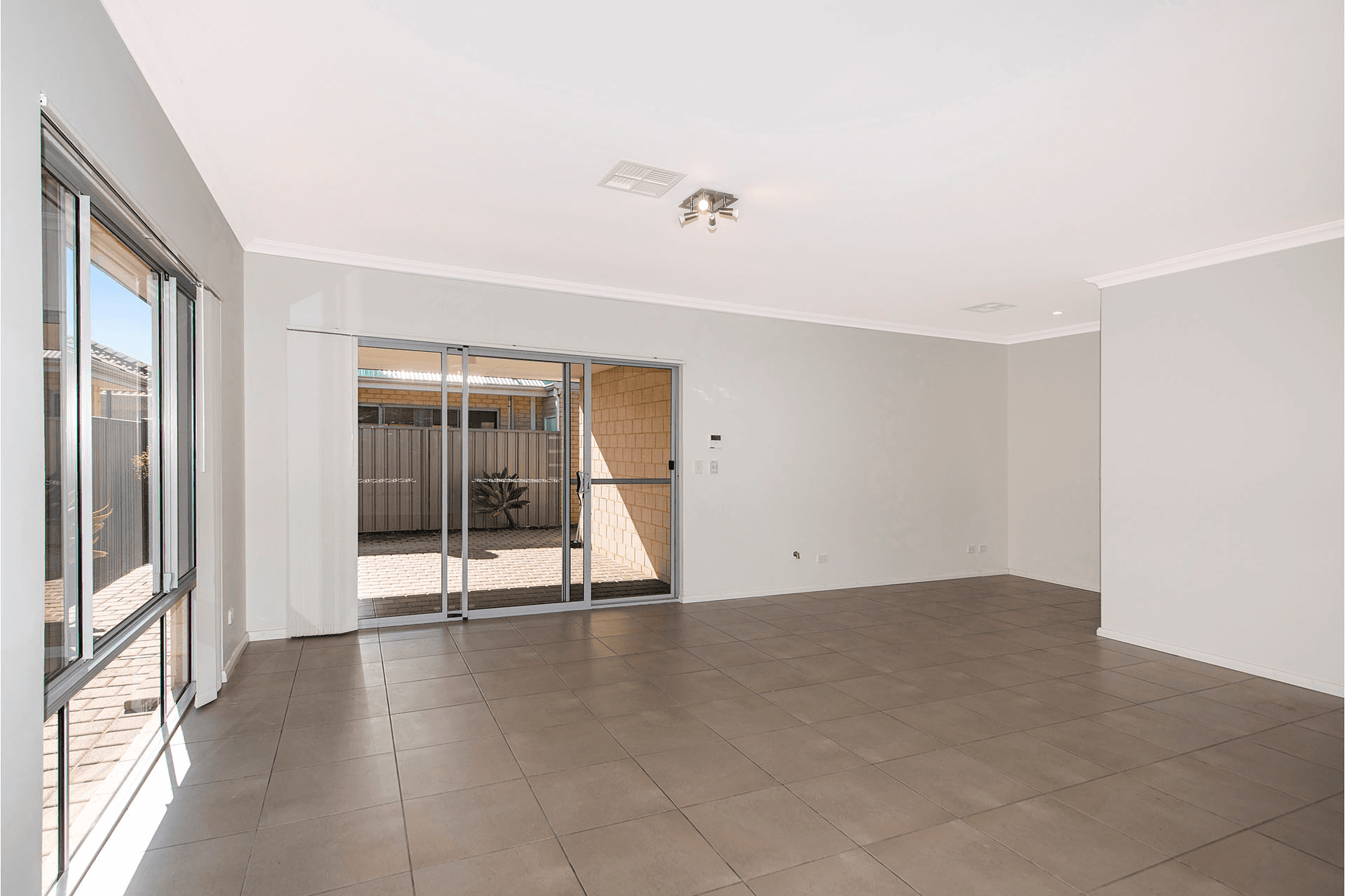 20a James Street, CANNINGTON, WA 6107