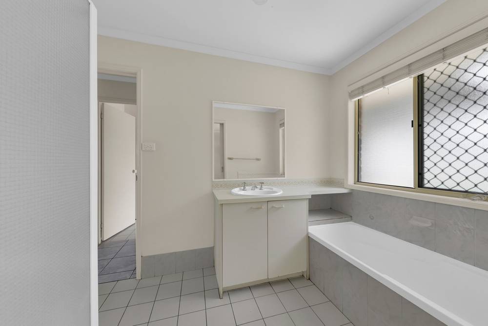 24 Murphy Road, ZILLMERE, QLD 4034