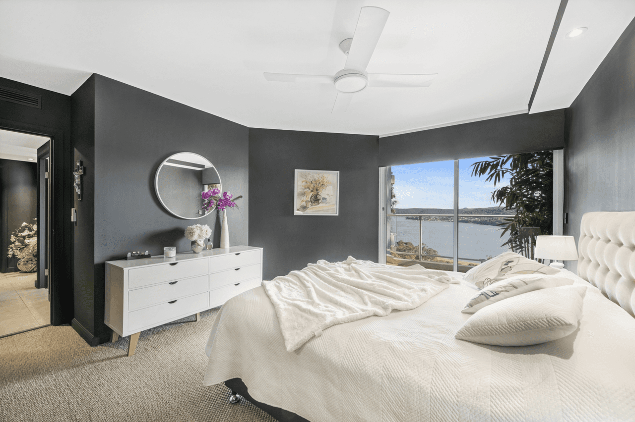 807/97 John Whiteway Drive, Gosford, NSW 2250