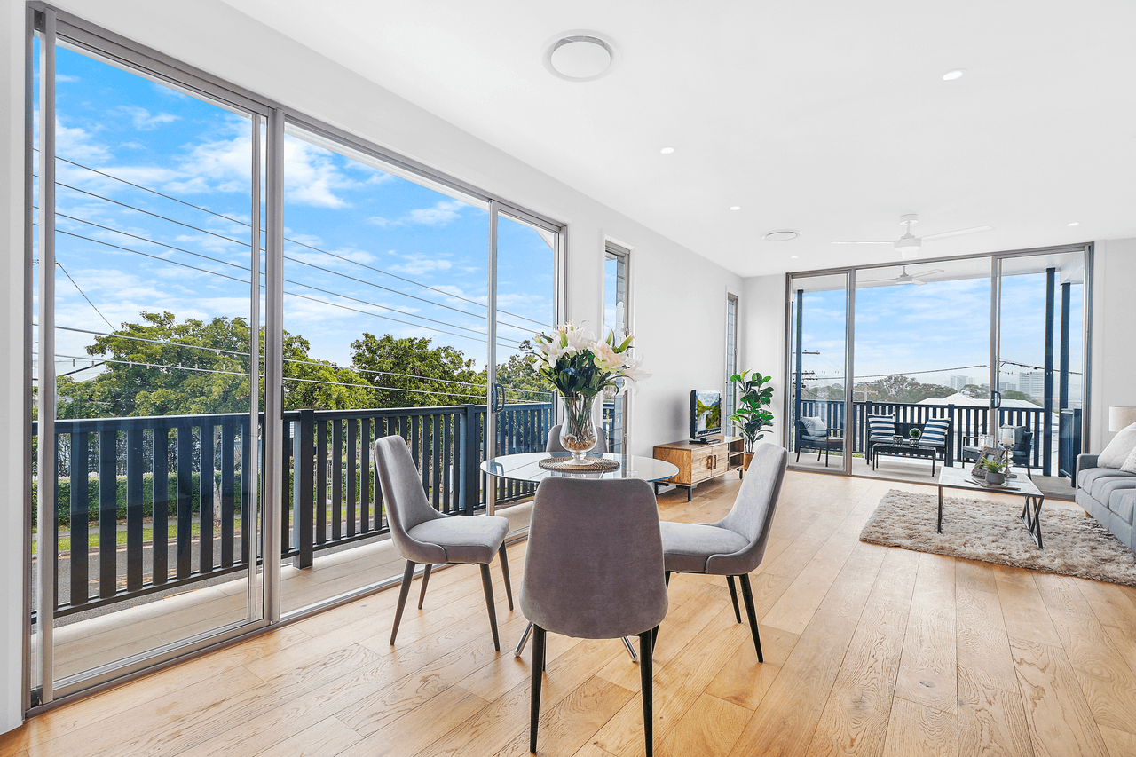 2/28 Martha Street, Camp Hill, QLD 4152