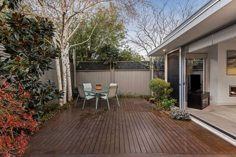 2/15 Marine Avenue, Mornington, VIC 3931