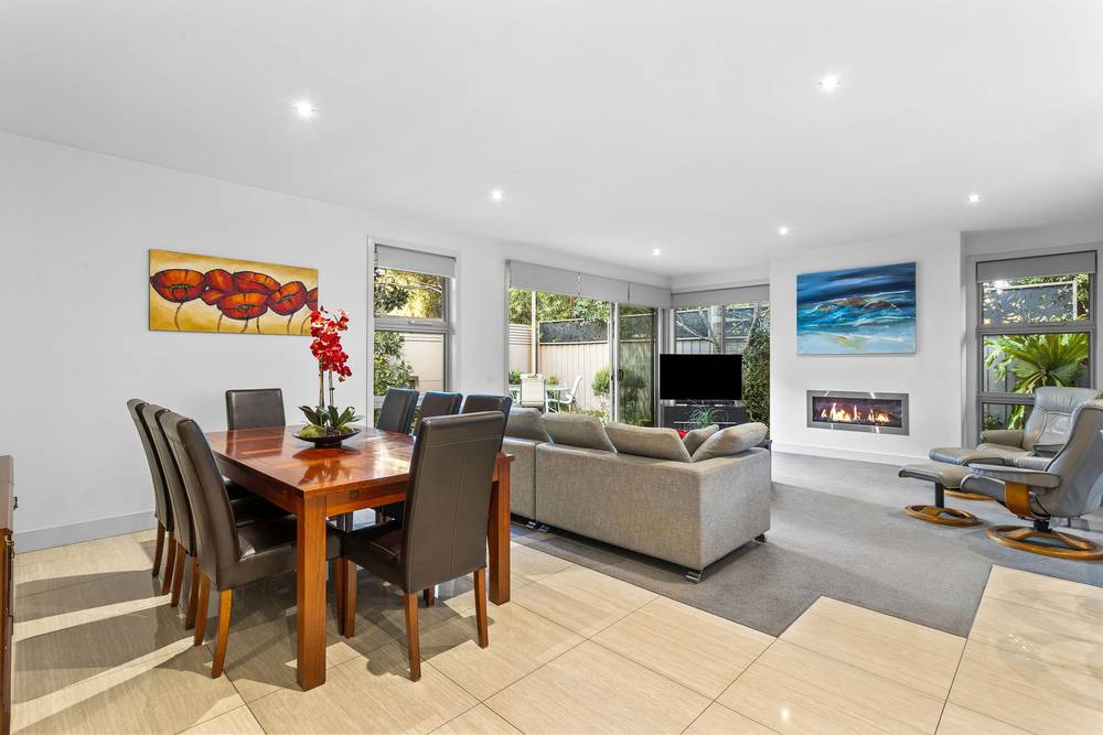 2/15 Marine Avenue, Mornington, VIC 3931