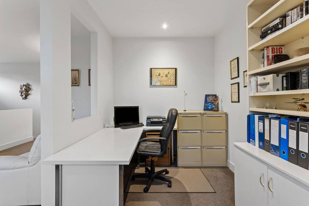 2/15 Marine Avenue, Mornington, VIC 3931
