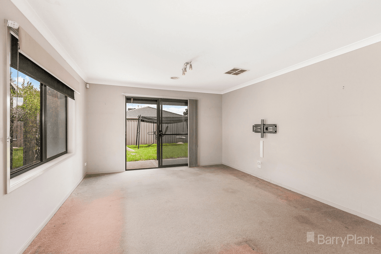 41 Maidenhair Drive, WALLAN, VIC 3756