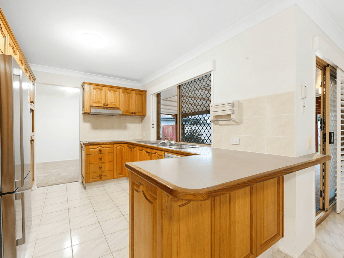 16 Agave Street, ELANORA, QLD 4221