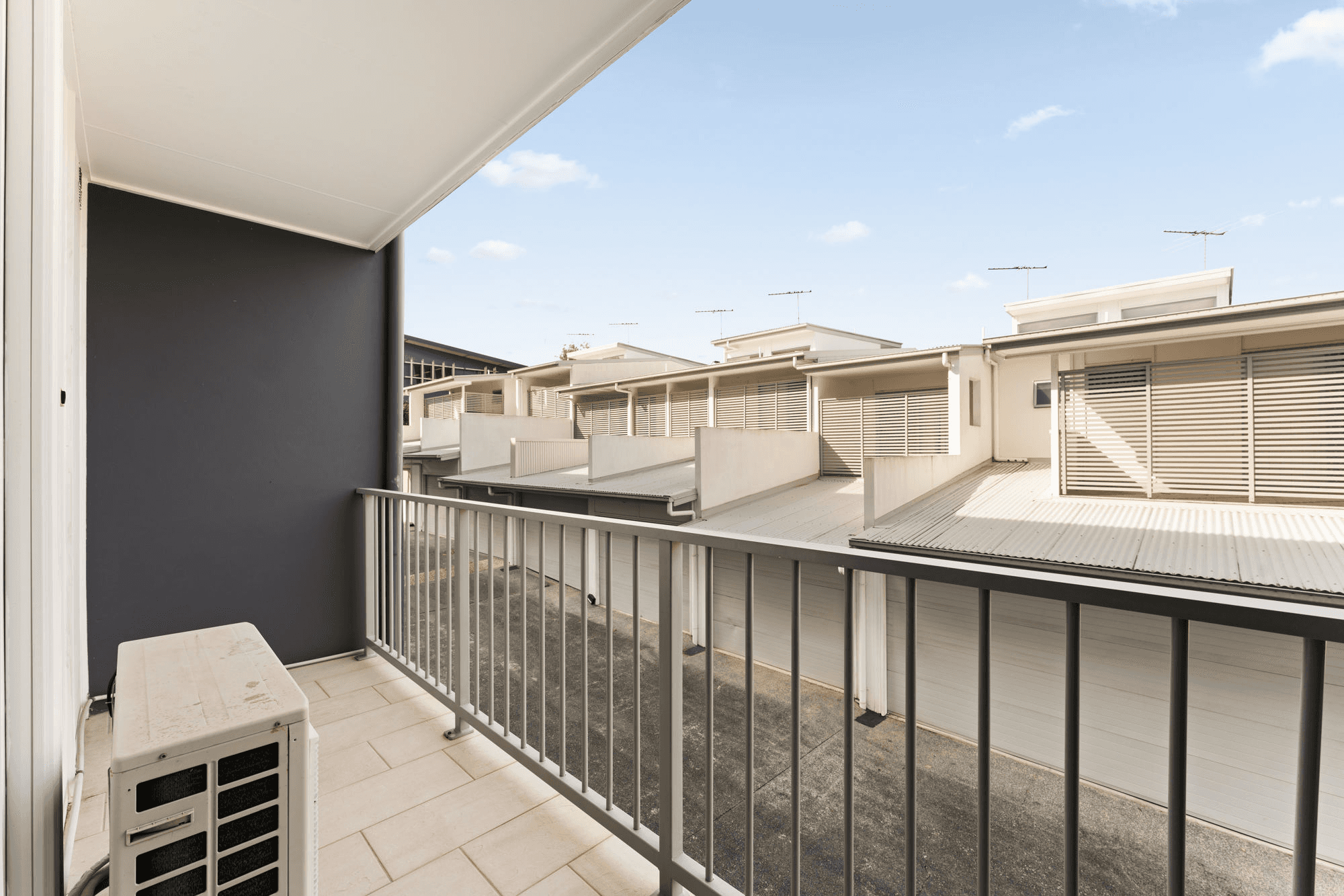 8/23 Burrai Street, MORNINGSIDE, QLD 4170