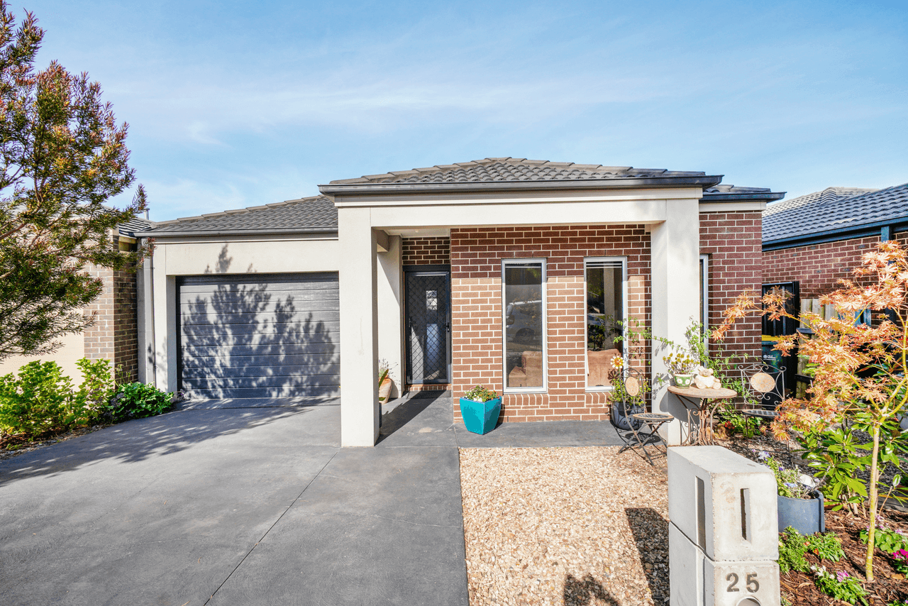 25 Jackaroo Street, MERNDA, VIC 3754