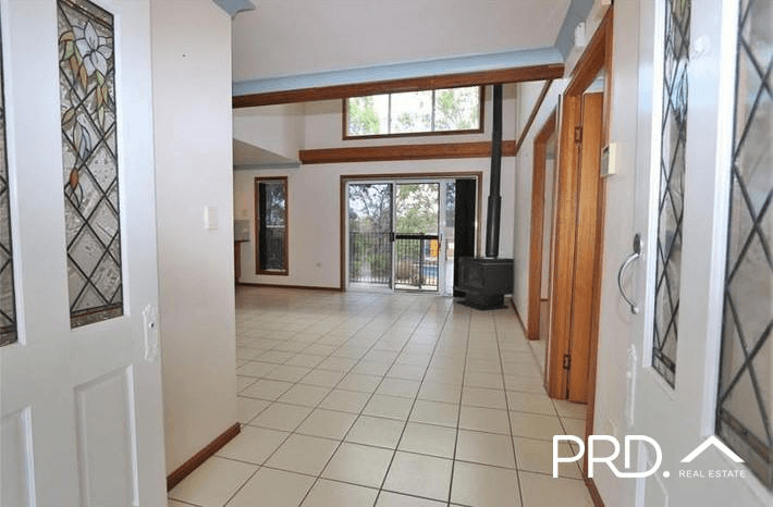 3 Kinghorn Road, GRANVILLE, QLD 4650