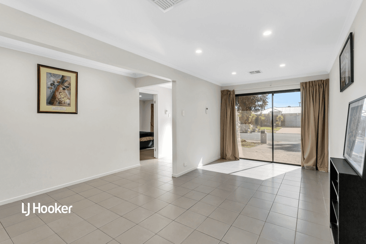 20 The Boulevard, PARAFIELD GARDENS, SA 5107