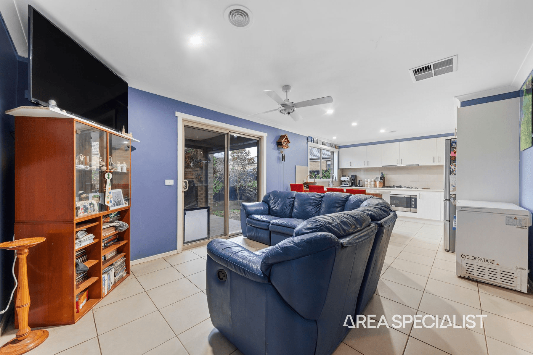 48 Cumberland Drive, Pakenham, VIC 3810