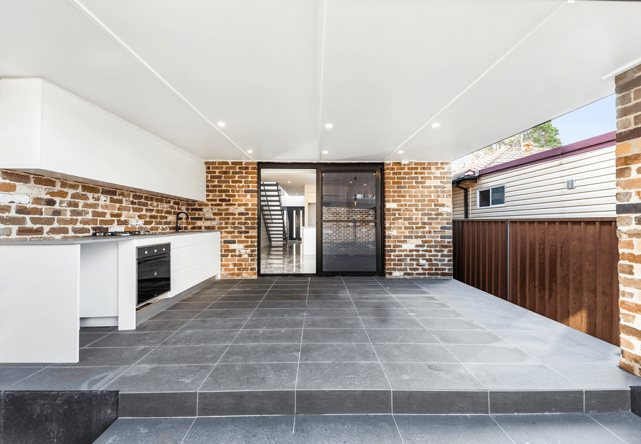 19 Lehn Road, EAST HILLS, NSW 2213