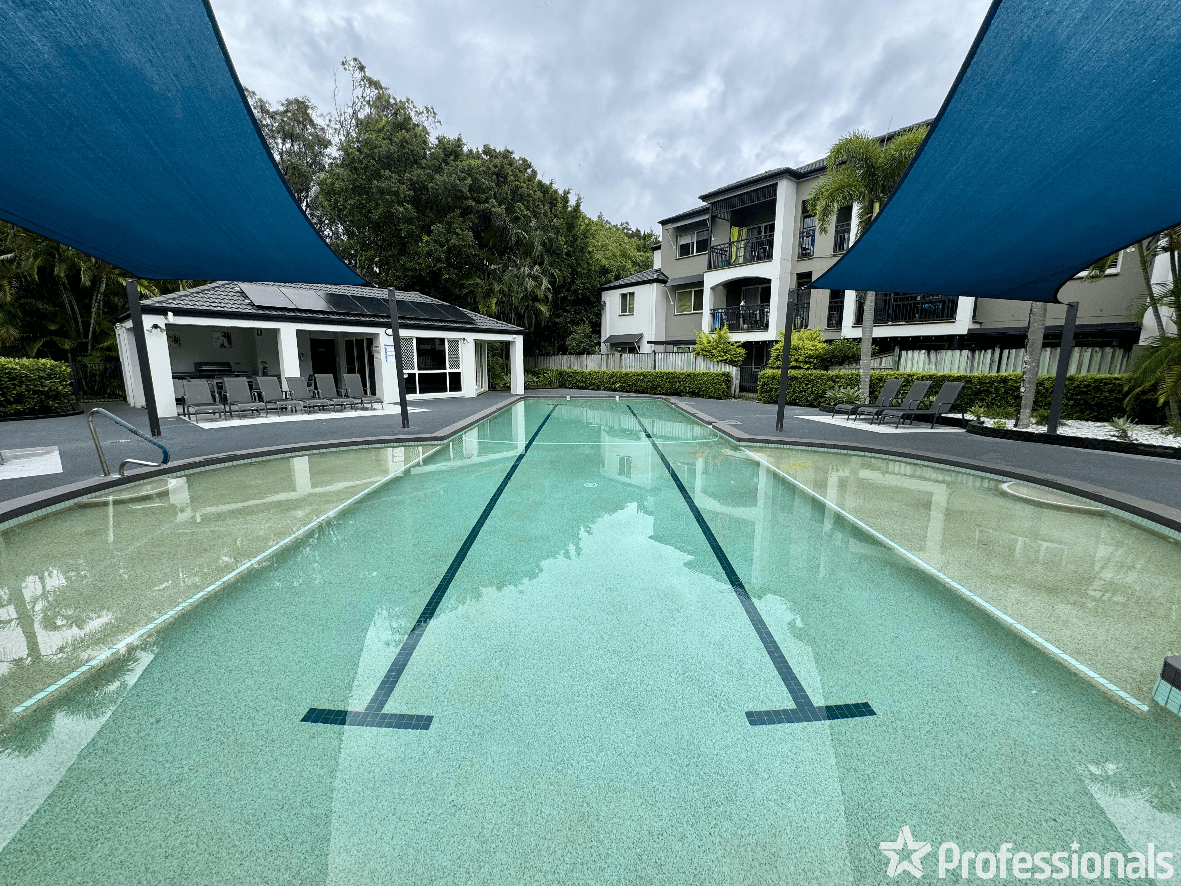 69/88-98 Limetree Parade, RUNAWAY BAY, QLD 4216