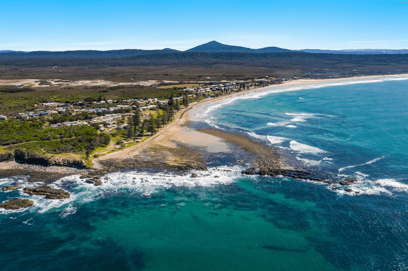 92 Ocean Road, BROOMS HEAD, NSW 2463