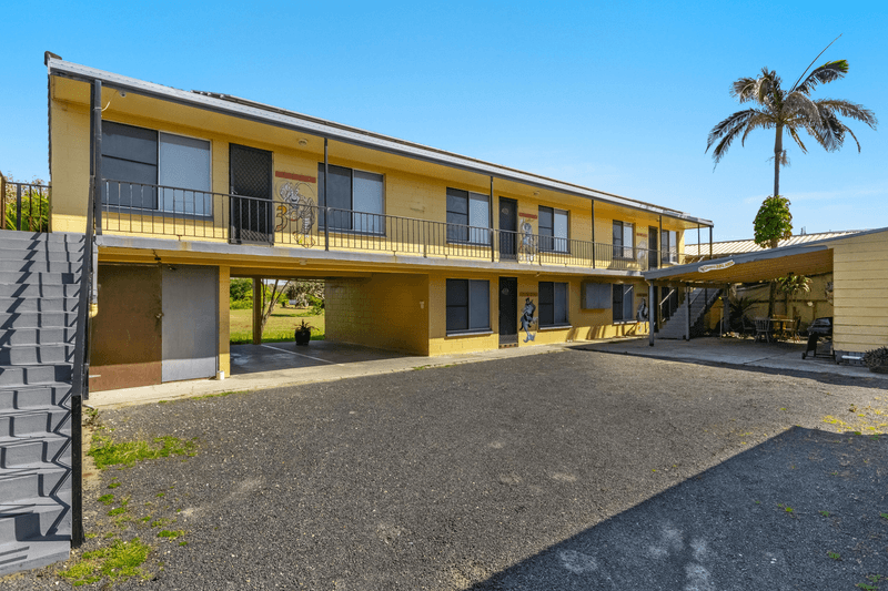 92 Ocean Road, BROOMS HEAD, NSW 2463