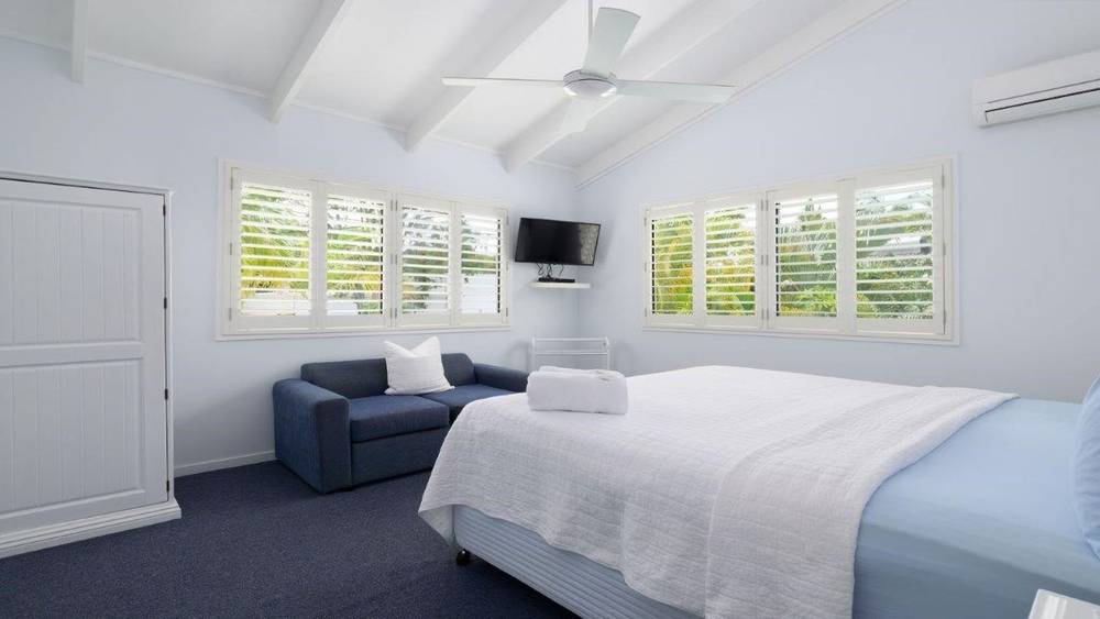28 KURANA STREET, RAINBOW BEACH, QLD 4581