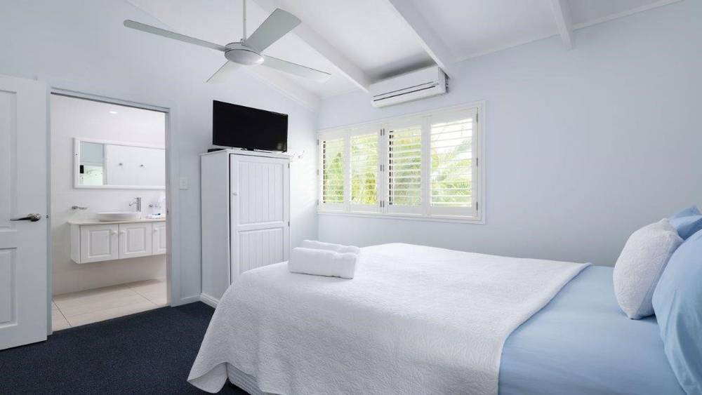 28 KURANA STREET, RAINBOW BEACH, QLD 4581