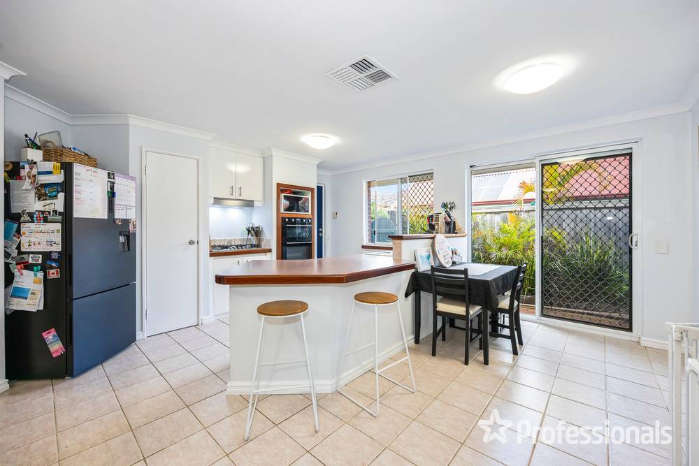 14 Tanami Circle, ELLENBROOK, WA 6069