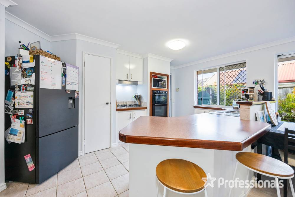 14 Tanami Circle, ELLENBROOK, WA 6069