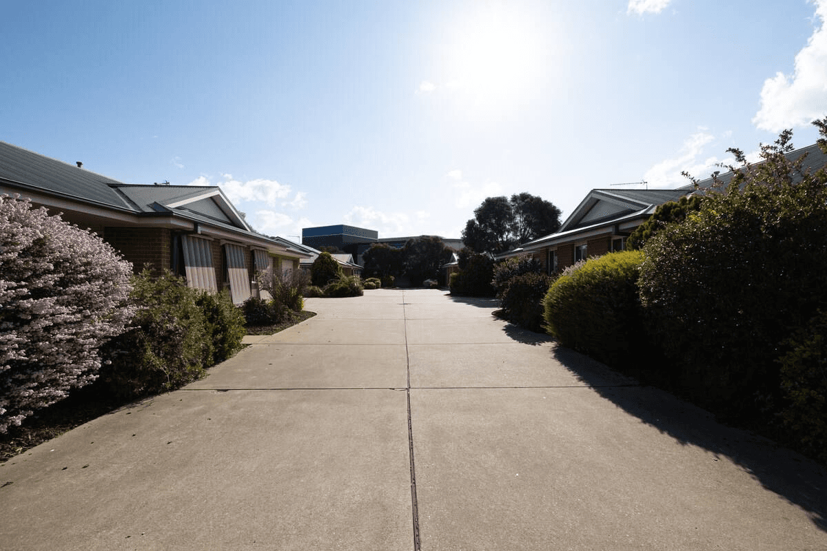 UNIT 4/32 MASON STREET, EAST WAGGA WAGGA, NSW 2650