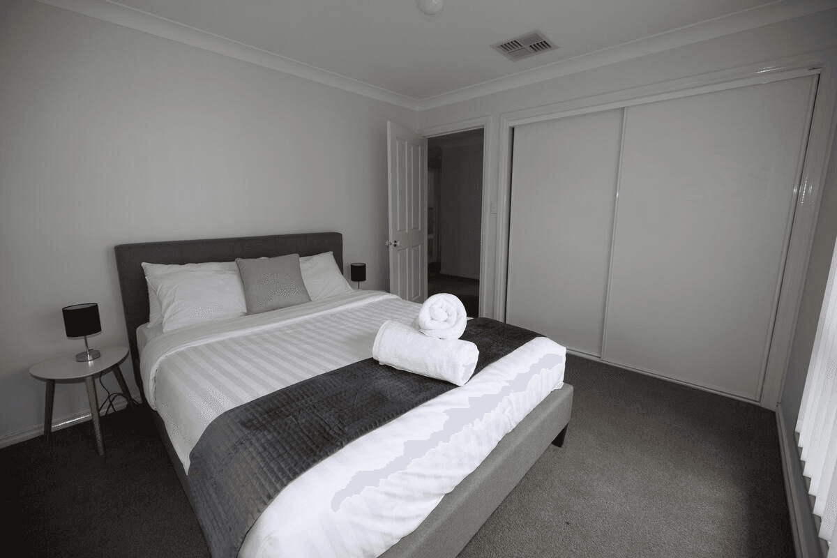 UNIT 4/32 MASON STREET, EAST WAGGA WAGGA, NSW 2650