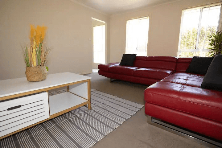 UNIT 4/32 MASON STREET, EAST WAGGA WAGGA, NSW 2650